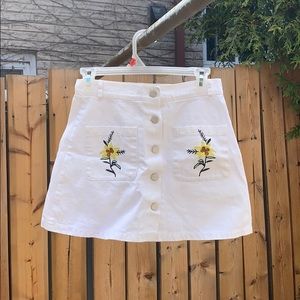 Floral Skirt With reverse front pockets